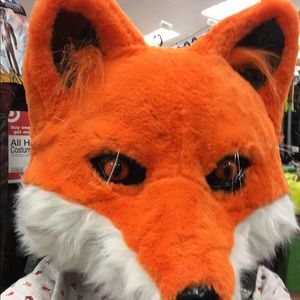 Meet your Posher, Roxanne